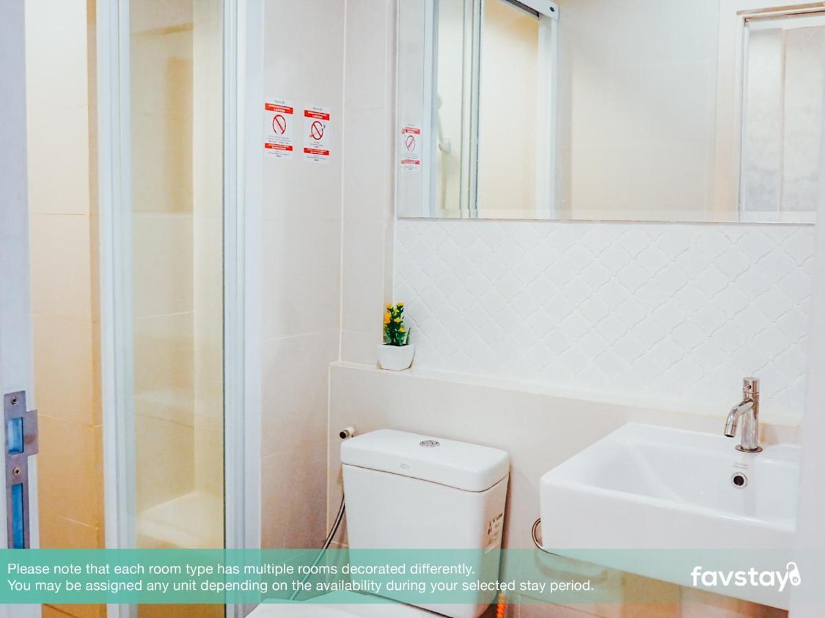 Favstay - The Base Downtown Phuket Extérieur photo
